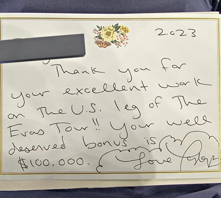 画像: 別の人物に渡した手書きの手紙。 x.com