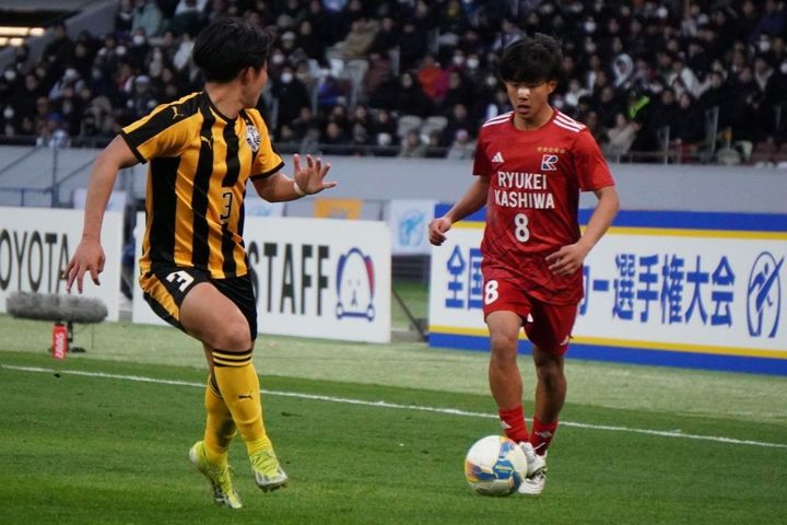 圧倒的な存在感を見せたJ2カターレ富山内定の流通経済大柏高MF亀田歩夢！先制点を挙げるもPK戦の末涙の選手権準優勝