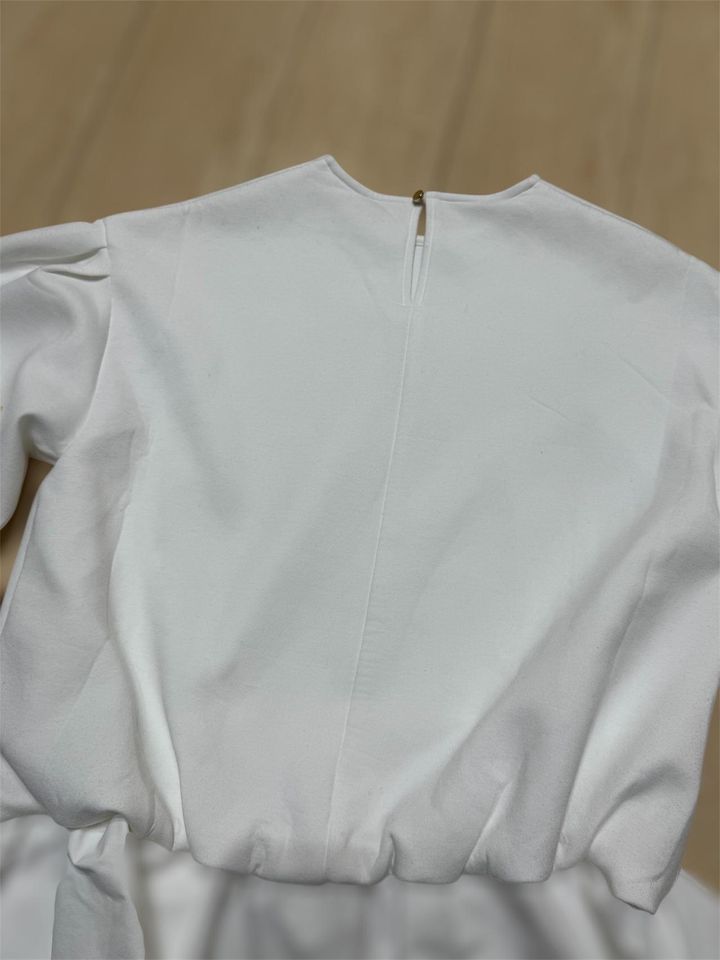 画像: バックスタイル