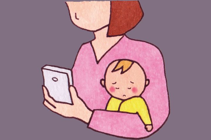 妊娠や育児の悩みを投稿するのを「怖い」と感じる女性たち