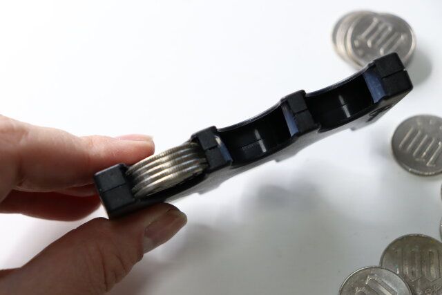100円玉専用コインホルダー 収納