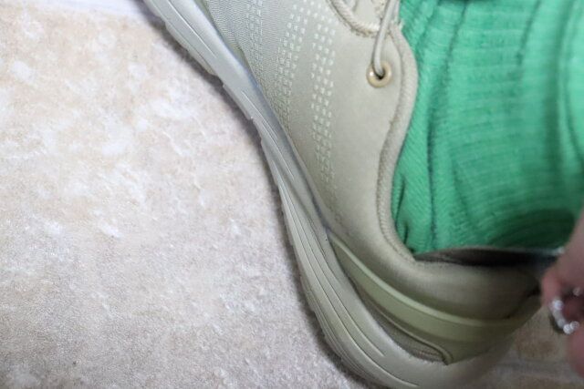 ミニ靴べら キーホルダー付 使用例