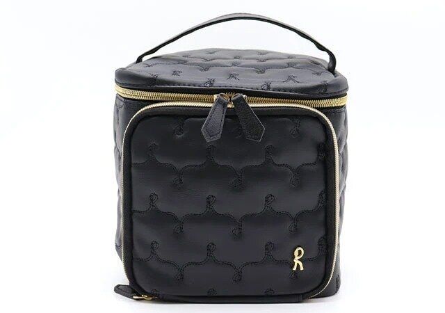 Roberta di Camerino キルティング ドレッサーポーチBOOK