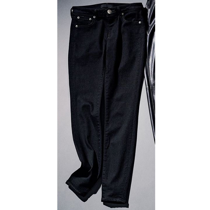 レッドカードトーキョーの黒スキニーデニム