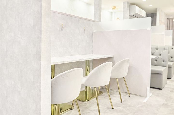 カウンター席3席