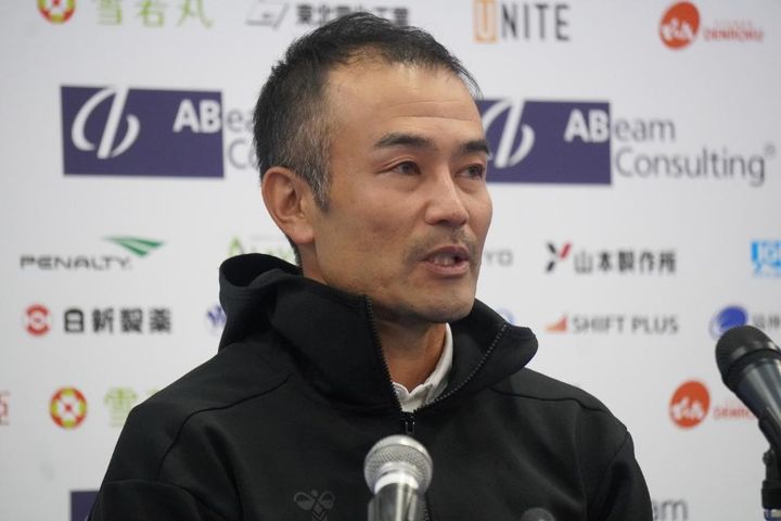 欧州へ渡ったJ屈指のストライカーが会見でさらなる成長を誓う！「日本代表を背負ってW杯に出て活躍したい」