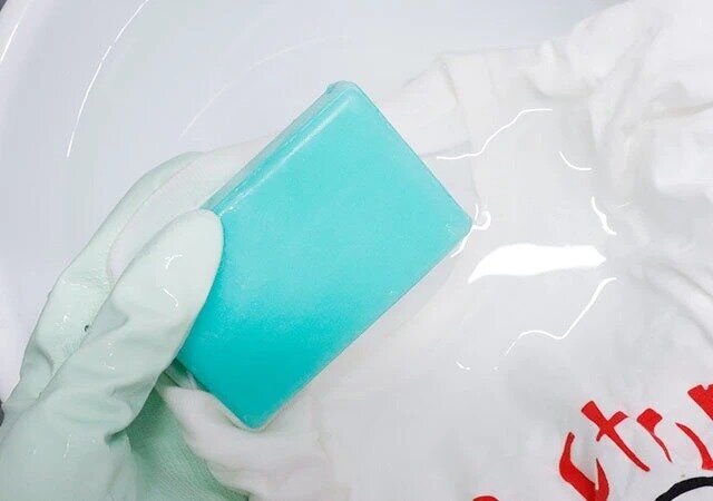 セリアの老舗の洗たく石けん あおかく