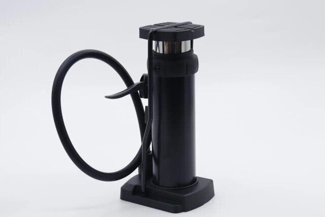 ダイソー 足ふみポンプ 空気入れ