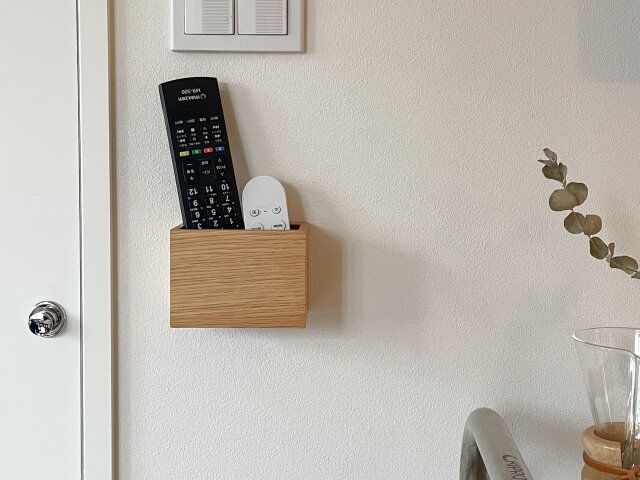 壁面 収納 リモコン