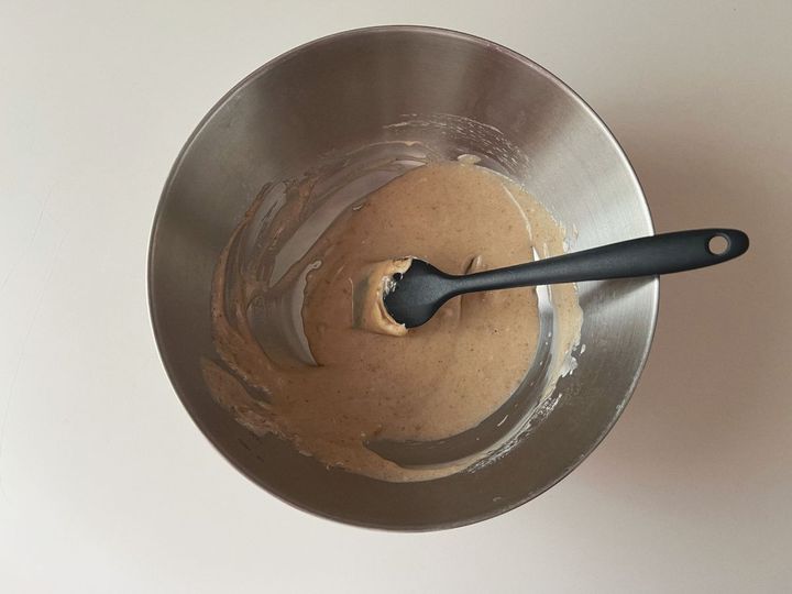 【簡単米粉レシピ】ジューシーみかんとホワイトチョコの米粉ケーキ【渡辺友美子のコーヒーに合うお菓子のレシピ vol.68 〜レシピで旅するヨーロッパ〜】