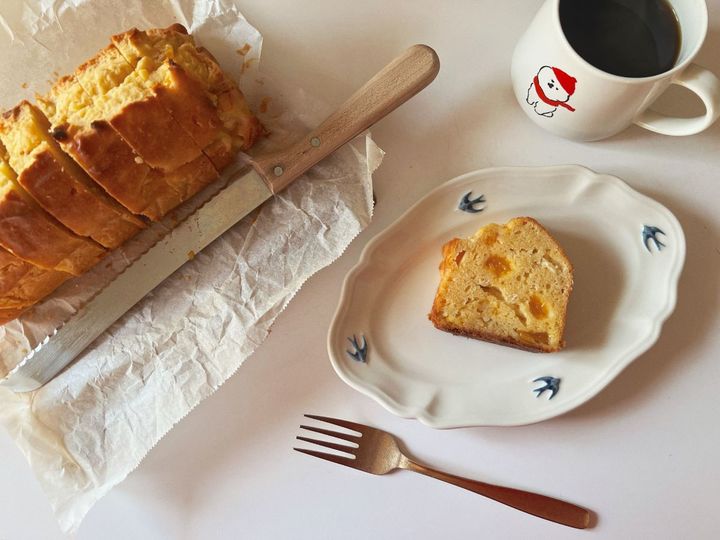 【簡単米粉レシピ】ジューシーみかんとホワイトチョコの米粉ケーキ【渡辺友美子のコーヒーに合うお菓子のレシピ vol.68 〜レシピで旅するヨーロッパ〜】