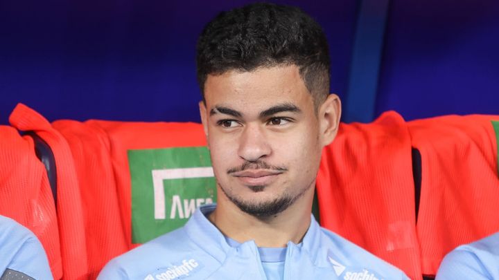 劇的監督交代のJリーグチーム、21歳の逸材MFを獲得！世代別ブラジル代表で「正確な技術」「優れたパスセンスの持ち主」