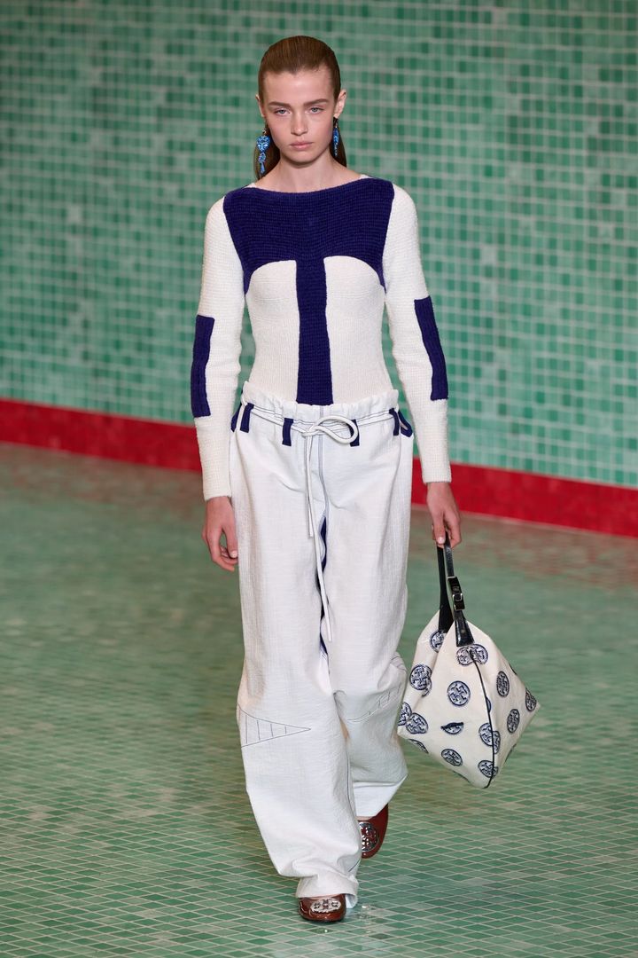 トリー バーチ 2025年春夏コレクション Photo_ Gorunway.com