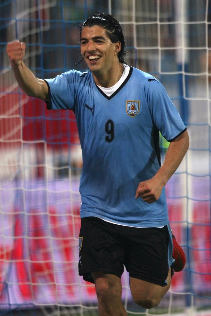 悪夢の「デビュー戦で退場」を経験した意外なスター10名