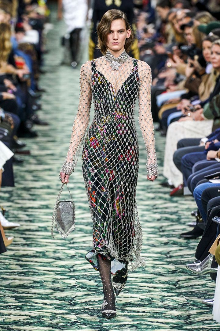 ラバンヌ 2019-20年秋冬コレクションより。