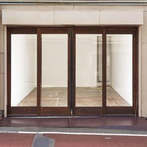 ギャラリー〈LEESAYA〉外観