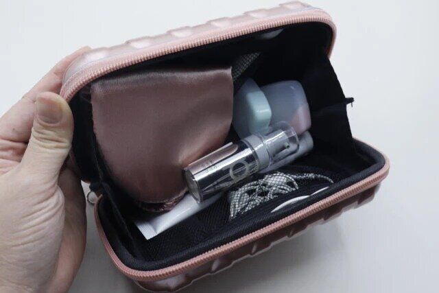 セリア ピンク コンパクト収納