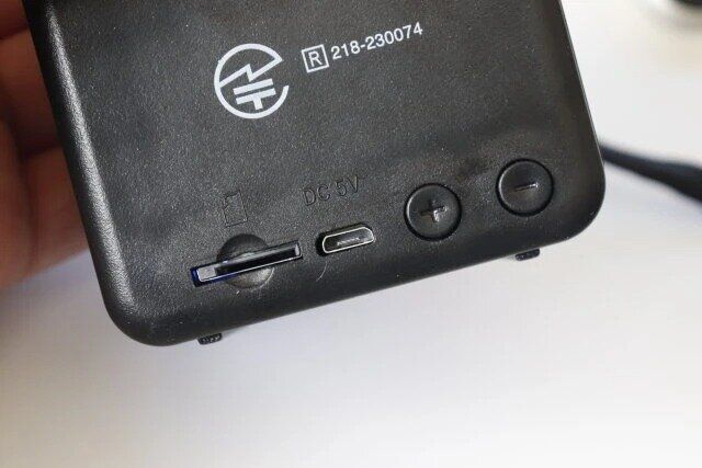 ダイソー コード不要 充電時間