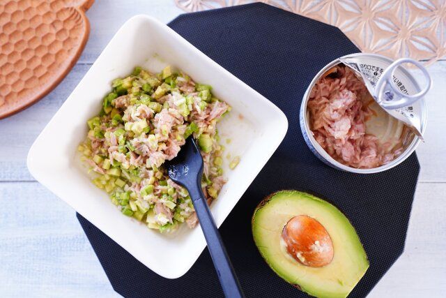 アボカド ツナ バーニャカウダソース 混ぜる