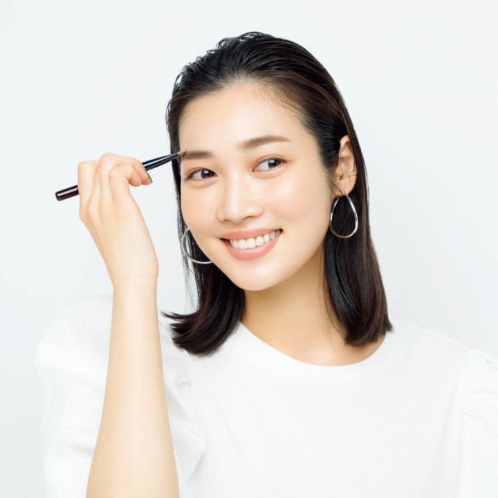 【平行眉の書き方②】鋭角眉をやさしげな平行眉