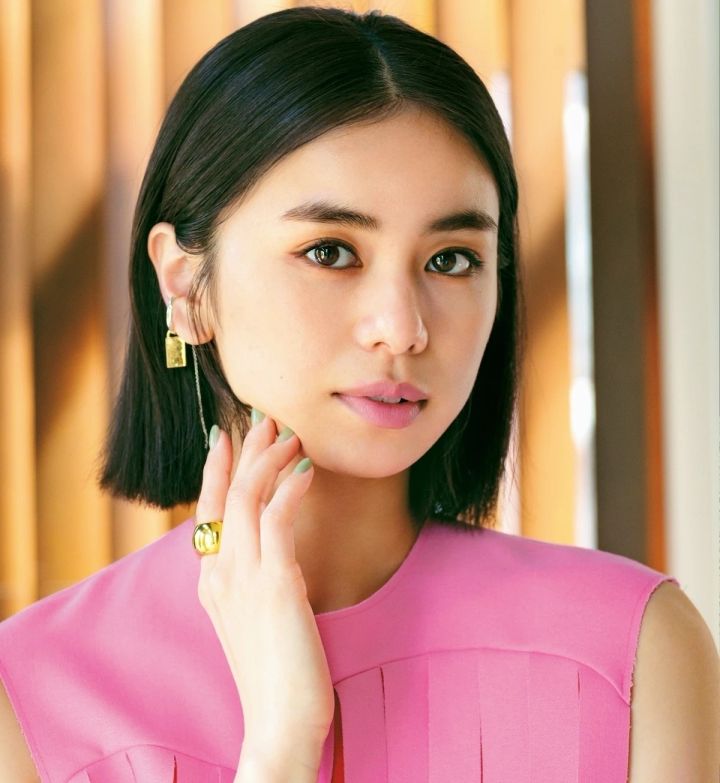 【平行眉の書き方②】平行眉で端正な顔立ちを演出