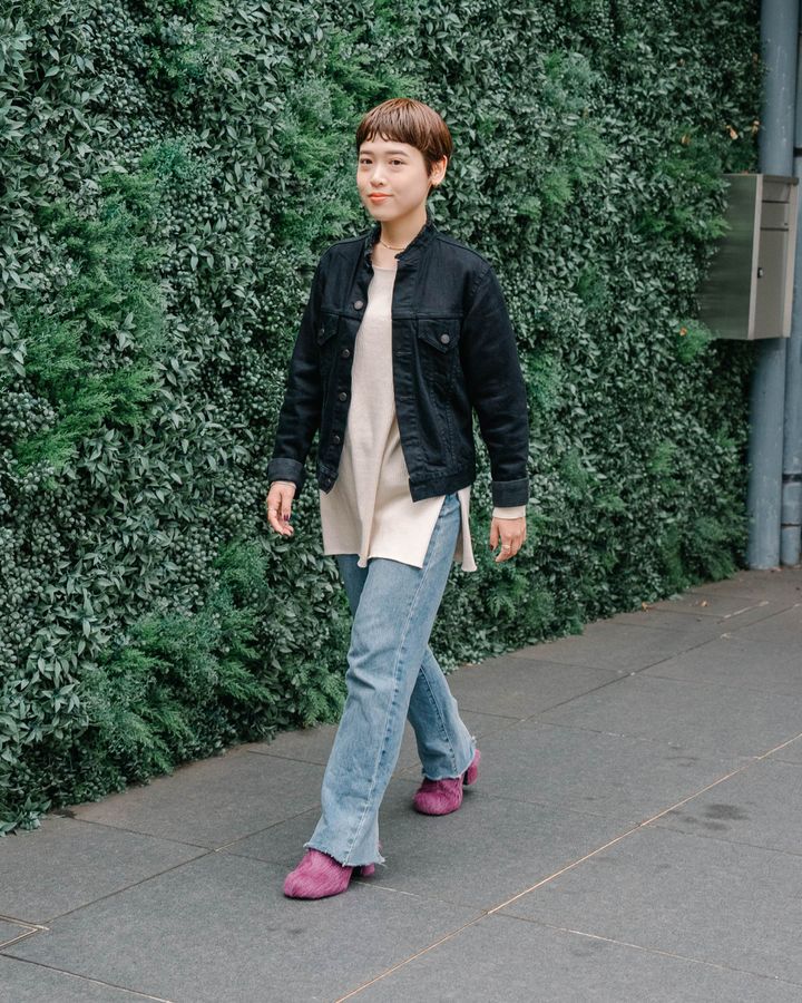 【身長155cm以下】低身長さんの冬の差し色コーデ5選！バランスよく鮮やかなカラーを取り入れるコツをチェック