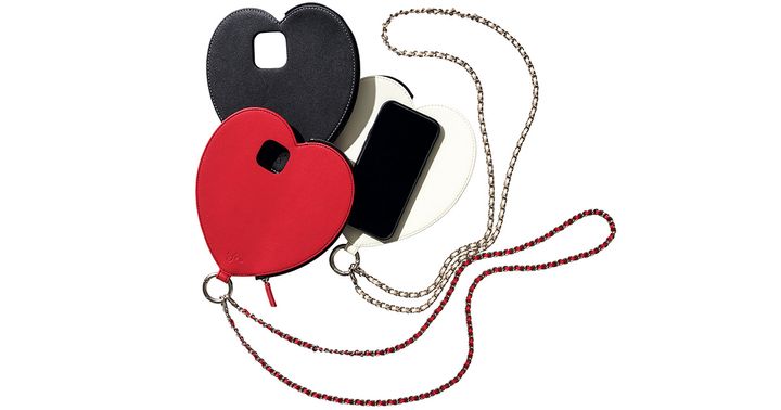 ajewのハート形のスマホショルダー