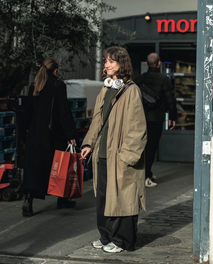 大好きな色を取り入れて、自分らしい着こなしに【パリジェンヌの一週間コーデ】