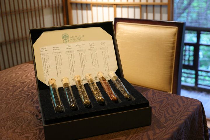 京都・東山のお屋敷カフェ「Salon de KANBAYASHI」で、お重に入ったアフタヌーンティーを♪