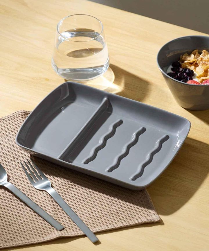 画像1: 出典：3COINS