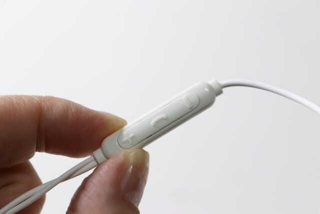 ダイソー Type-Cイヤホン（マイク付、003） リモコン