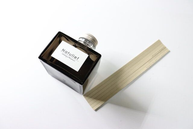 ダイソーの消臭力 ナチュリーフ リードディフューザー