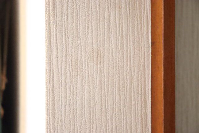 セリアの凄腕 壁紙汚れ落としスポンジで掃除した後の壁紙