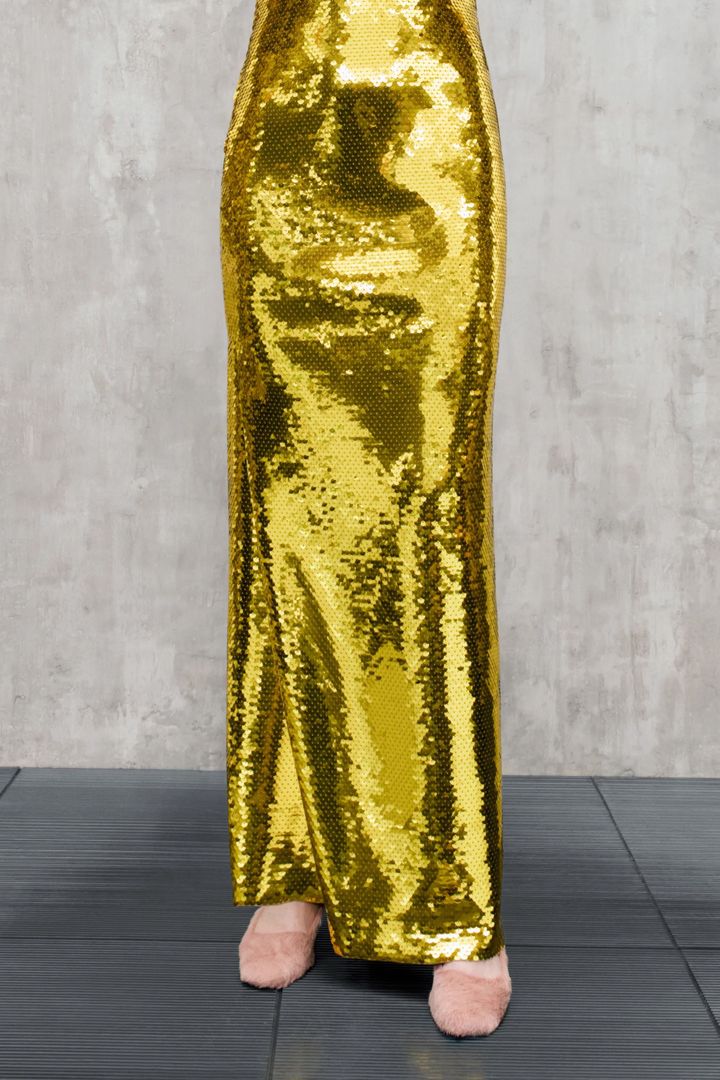 ボッテガ・ヴェネタ 2025年リゾートコレクションより。