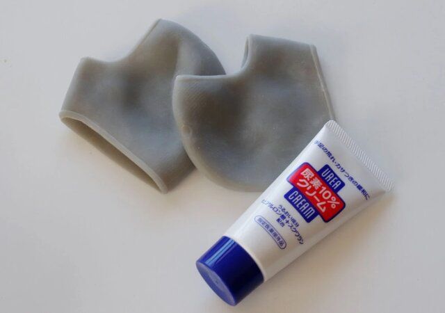 ダイソー かかとパック 厚手