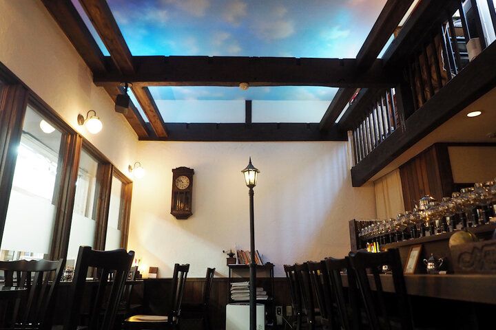 横浜・六角橋のレトロな喫茶店でほっこり珈琲タイム♪ 時を忘れる隠れ家「珈琲文明」へ