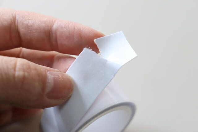 セリア 手で切って使えるナノテープ 手で切れる