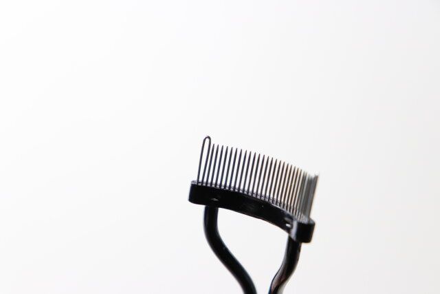 ダイソー まつげブラシ 作り