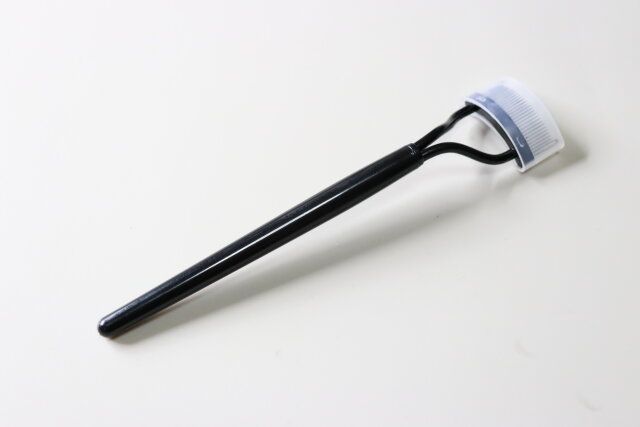 ダイソー まつげブラシ