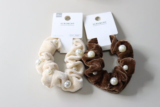 ベロア調シュシュ（フェイクパール） パッケージ