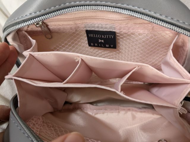 立てて収納する部分