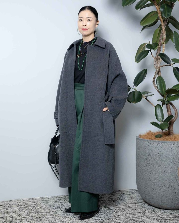 画像: 『ザ・サロン バイ ノーア（THE SALON by NORH）』代表取締役の植原ほのさん。ジュエリーをきかせたシンプルで上品なコーディネートは、顧客はもちろん、おしゃれ業界内でも支持を集める www.norh.jp