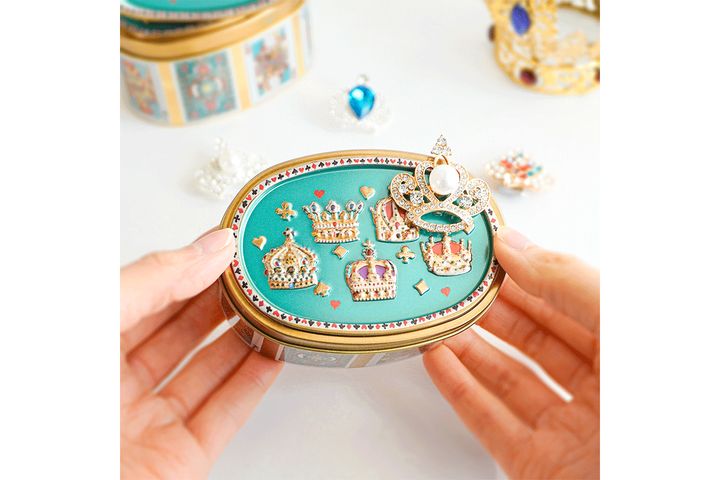 ネコのトランプ缶／￥1980（税込み）