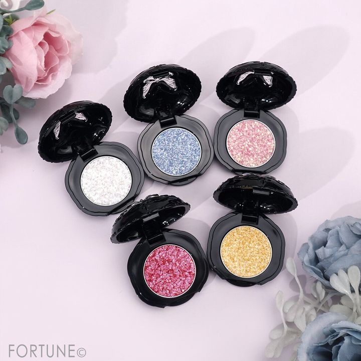 ANNA SUI（アナ スイ）｜グリッター アイカラー