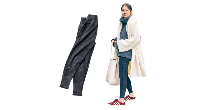 Alo Yogaのレギンスとレギンスを使ったVERYライターの私服コーデ
