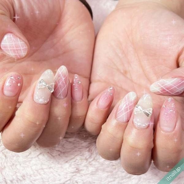 Paris Pinkが投稿したネイルデザイン [photoid:I0118972] via Itnail Design (745639)