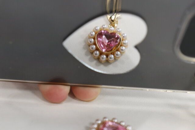 ダイソー アクリルシールミラー 2P 使用例 映り