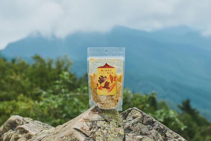 MOUNTAIN GOURMET LAB.の鶏肉と舞茸のシェリー煮込み