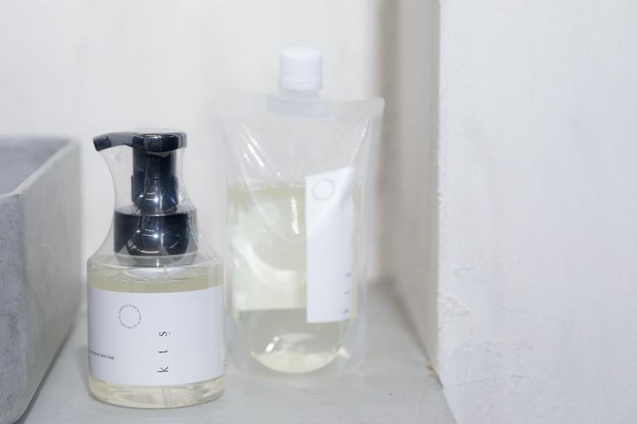画像: kts オリジナル泡ハンドソープ ボトル（280mL）￥3,520・ボトル＆詰め替えセット（280mL）￥6,270／kts products kts-product.com
