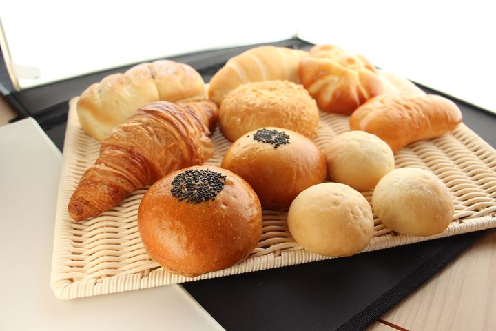 パンも発酵によってふっくら焼きあがる